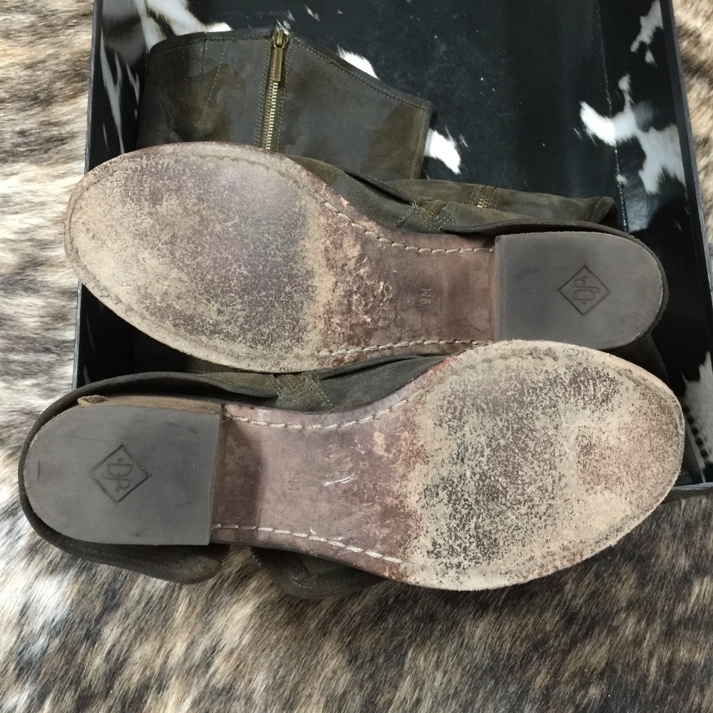 DONALD J PLINER BOOTS